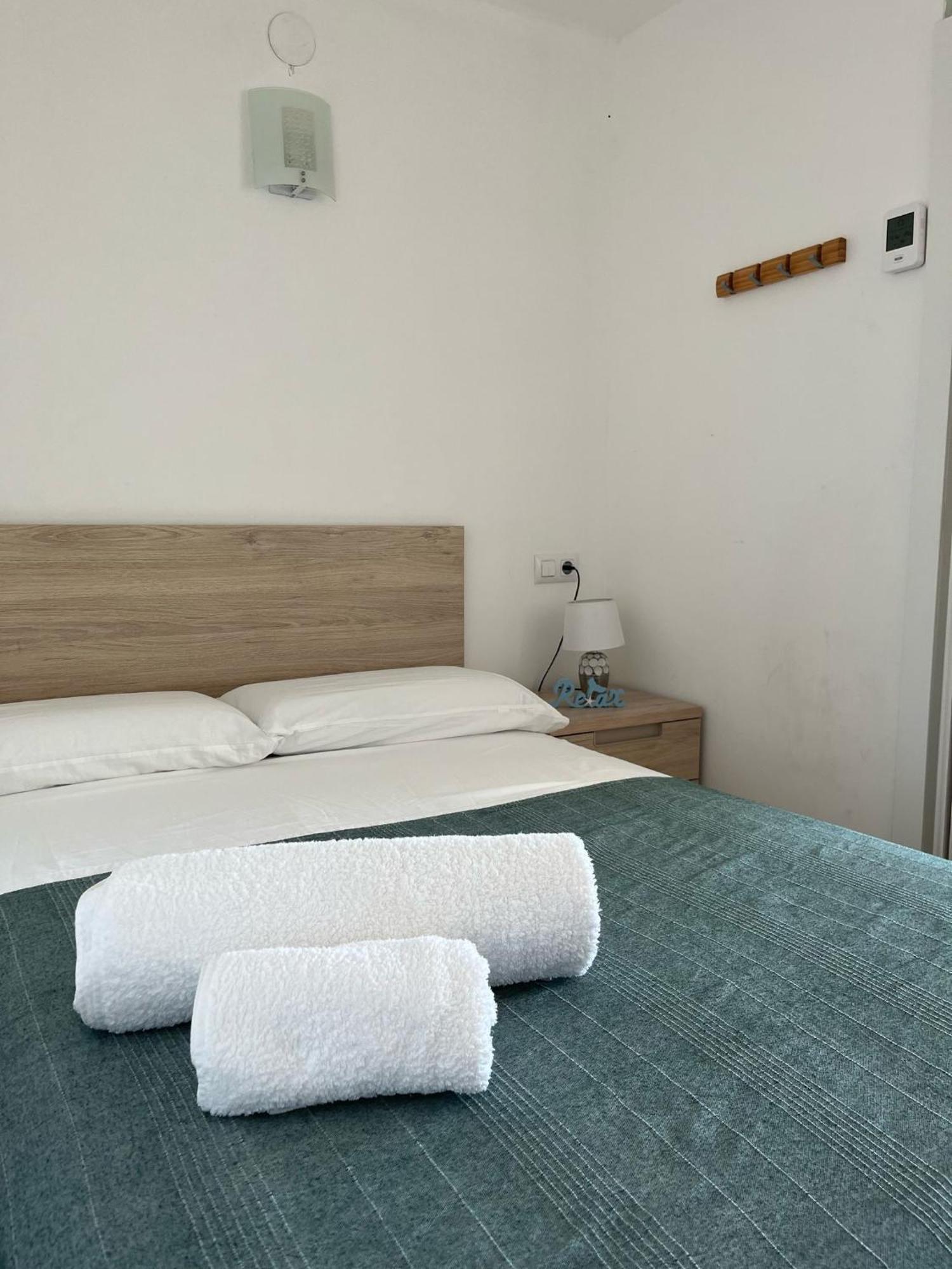 El Piset Apartment La Pineda Luaran gambar