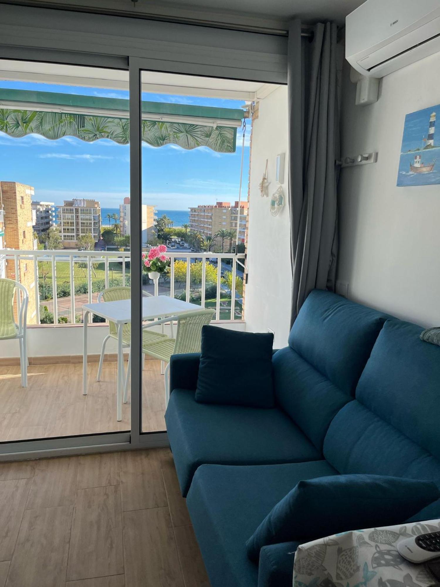 El Piset Apartment La Pineda Luaran gambar