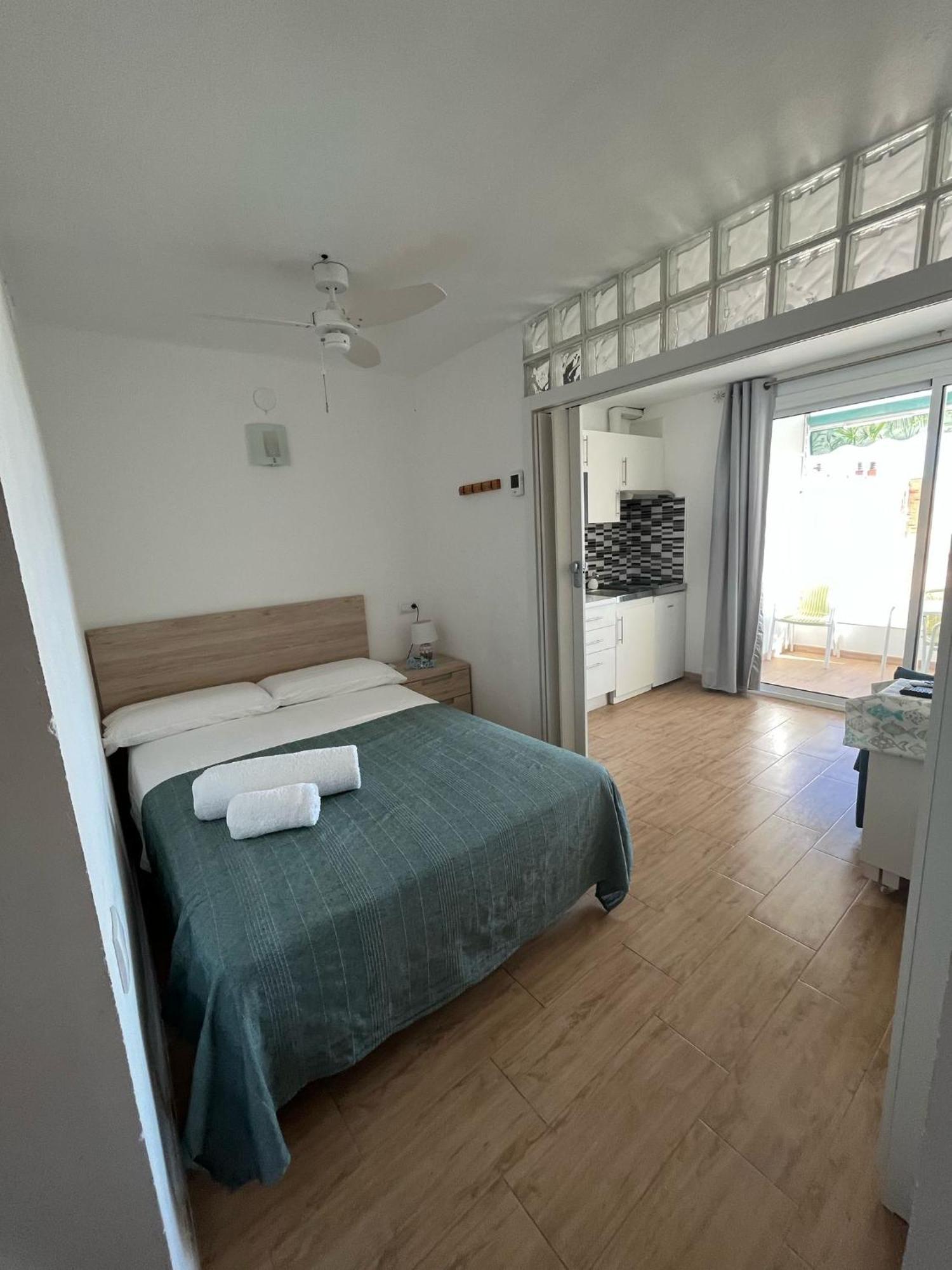 El Piset Apartment La Pineda Luaran gambar